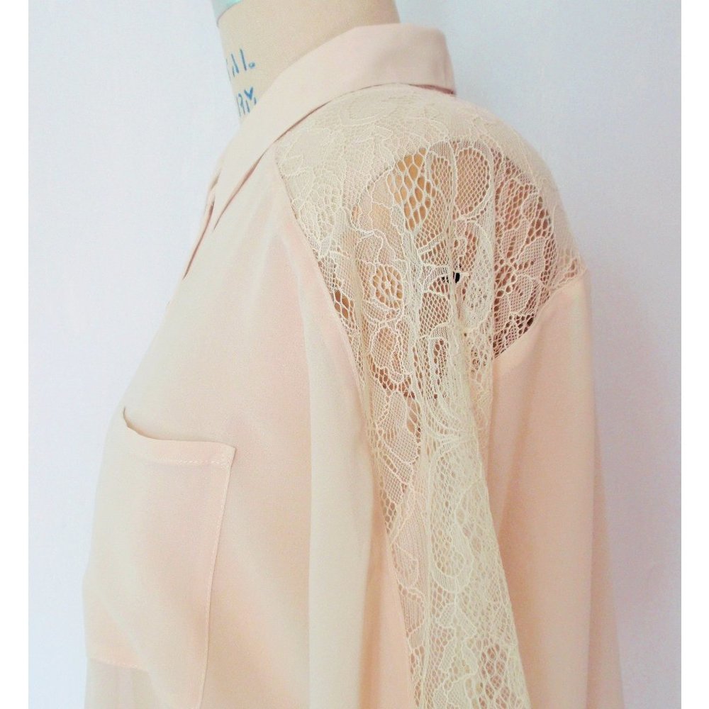 FOREVER 21 NUDE BLUSH SHEER LACE BUTTON DOWN BLOUSE L NWT - Picture 5 of 9